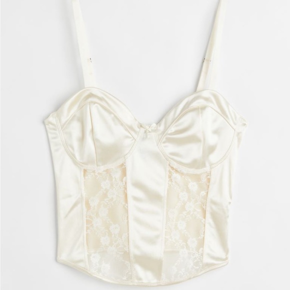 Lace detail satin top - Picture 2 of 6